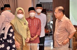Ditemui Rektor, JK: Pertahankan Reputasi dan Prestasi Sambil Adaptasi dengan Teknologi