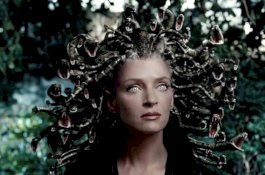 Medusa Si Gadis Cantik Dikutuk Berambut Ular, Orang yang Menatapnya Akan Menjadi Batu
