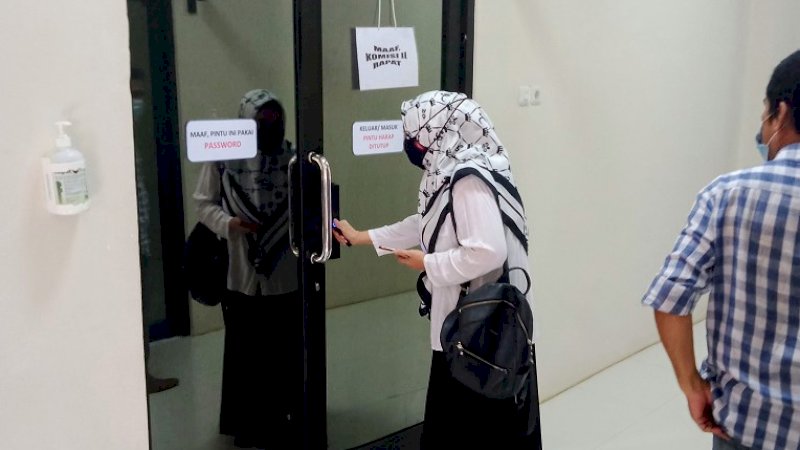 Pintu Ruangan Komisi DPRD Wajo Diriben dan Pakai Password, Pimpinan Mengaku Tak Tahu Menahu