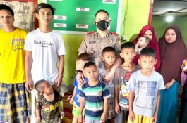 Momentum Bulan Penuh Berkah, Mantan Kapolsek Rappocini Berbagi Rezeki