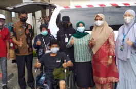 Usai Dirawat Tiga Pekan di RS Nene Mallomo Sidrap, Pasien Dipulangkan ke Subang Jawa Barat