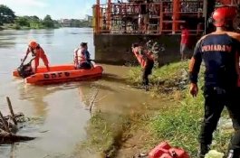 Pensiunan Guru Agama Dikabarkan Hilang di Aliran Sungai Walanae