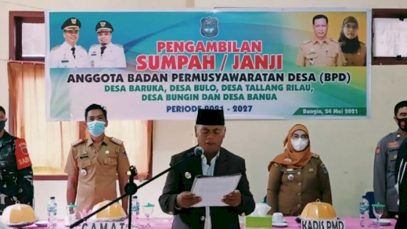 Muslimin Bando Melantik 39 Anggota BPD Se-Kecamatan Bungin