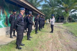 Satbrimob Polda Sulsel Bantu Pengamanan Pilkades di Wajo