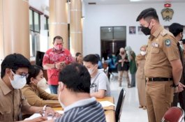 Pemkab Gowa Siapkan 80 Dosis, Warga Tionghoa Berbondong-bondong Ikut Vaksin
