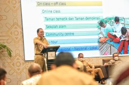 Canangkan Revolusi Belajar, Danny Pomanto Minta Guru Dipoles agar Cara Mengajarnya Tidak Monoton