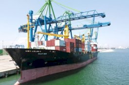 Tren Tahunan, Pelindo IV Catat Arus Peti Kemas Meningkat Sebelum Ramadan