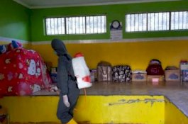 Blok Hunian di Rutan Makassar Disemprot Disinfektan Cegah Virus Corona