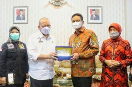 Satu Jam Bertemu Ketua DPD RI, Bupati Barru Sampaikan Perbaikan Infrastruktur