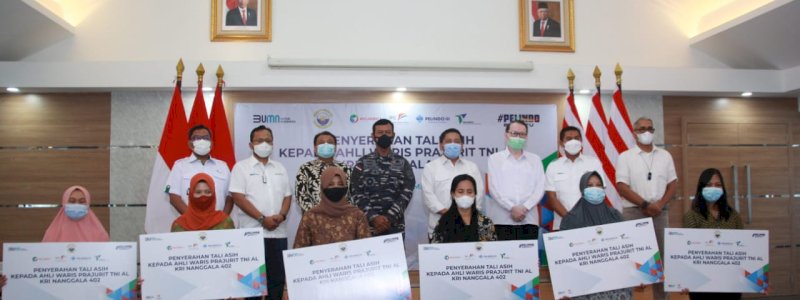 Pelindo Bersatu Berikan Tali Asih Rp1,63 Miliar untuk Keluarga Korban KRI Nanggala 402