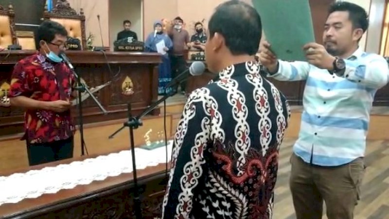 Geladi Pelantikan Ketua DPRD Jeneponto, Sekwan Perankan Ketua Pengadilan