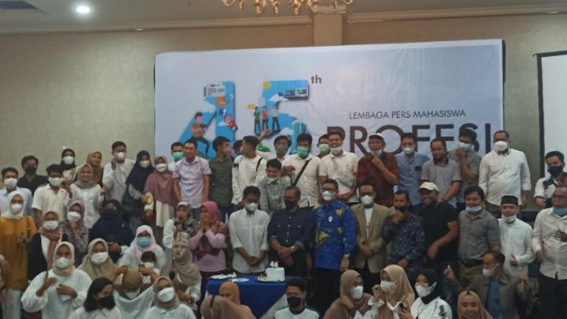 Lembaga Pers Mahasiswa Profesi UNM Rayakan Milad Ke-45 Tahun