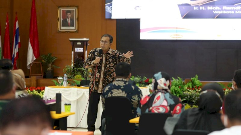 Wali Kota Makassar, Moh Ramdhan Pomanto saat persentase di LAN RI Antang, Sabtu, (29/5).