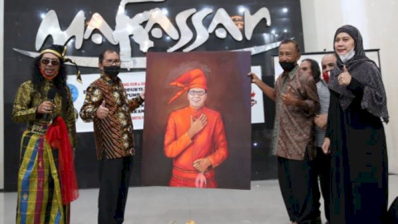 Wali Kota Makassar, Mohammad Ramdhan Pomanto (kedua kanan).