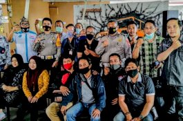 Kasat Lantas Polres Wajo Ajak Jurnalis Edukasi Masyarakat Peduli Keselamatan Berkendara