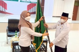 Lepas Kafilah STQH ke Sidrap, Bupati Luwu Utara tak Ingin Ada yang Terpapar COVID-19