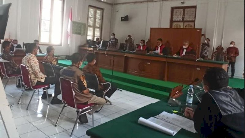 Sidang lanjutan terdakwa Agung Sucipto di Pengadilan Negeri Makassar, Kamis (3/6/2021).