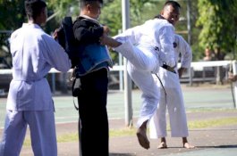 Prajurit Yonmarhanlan Asah Naluri Tempur, Latihan Tendangan Putar Jadi Perhatian