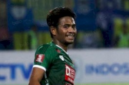Pernah Cicipi Gelar Juara Liga 1, Cucu Mantan Gubernur Maluku Ilham Udin Resmi Gabung PSM Makassar