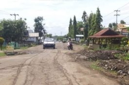 Lama Rusak Parah, Jalan Poros Cabenge Soppeng Akhirnya Dikerjakan Tahun Ini