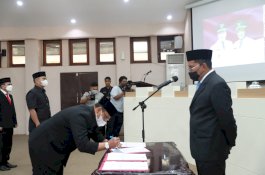 Bangun Birokrat Legal dan Integritas, Danny Kukuhkan 61 Pejabat Pemkot Makassar