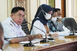 Sekprov Hadiri Rapat Tim Perumus DPRD Sulsel