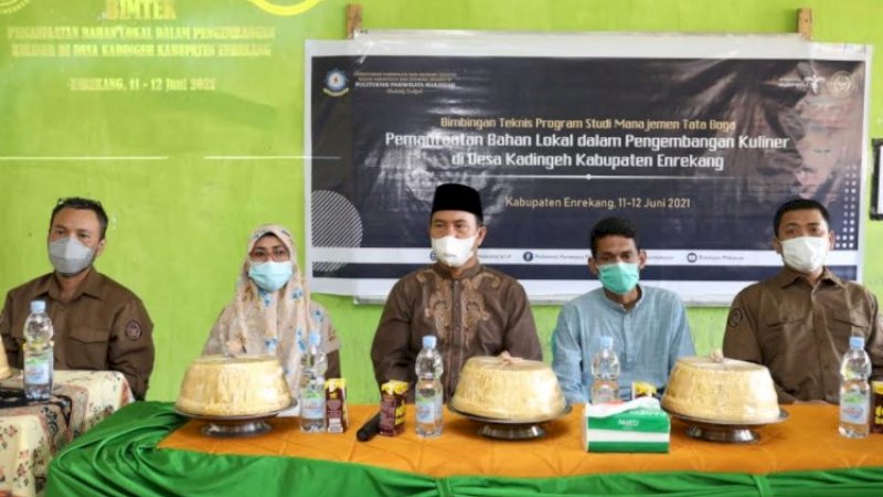 Diikuti Warga Dusun, Poltekpar Makassar Gelar Bimtek Manajemen Tata Boga di Enrekang