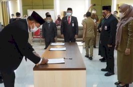 Sekretaris Daerah Sulsel Lantik 24 Pejabat Lingkup Dinas PKP2
