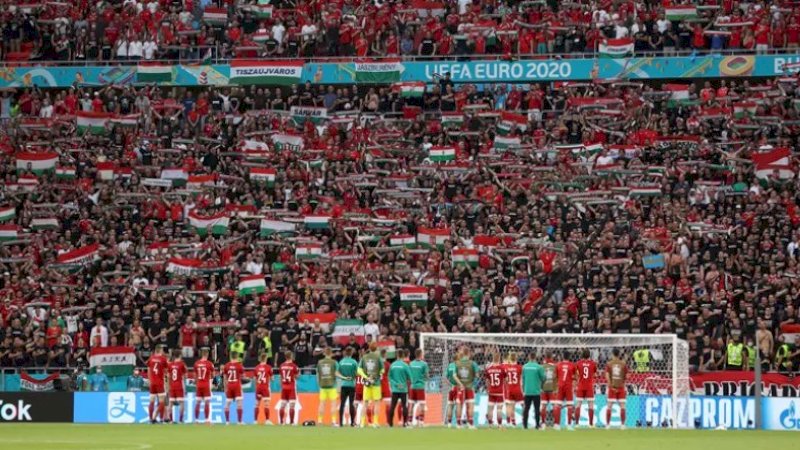 Duel Timnas Hungaria versus Portugal pada matchday pertama Grup F Euro 2020 di Puskas Arena, Selasa (15/6/2021) malam WIB disaksikan lebih dari 60.000 penonton. (Foto: Reuters)