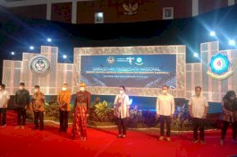 Hadiri Sarasehan Poltekpar Makassar, Menparekraf Sandiaga Puji Kopi Racikan Mahasiswa