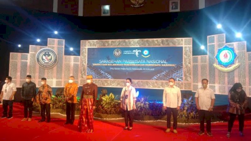 Menteri Pariwisata dan Ekonomi Kreatif (Menparekraf), Sandiaga Salahuddin Uno, melakukan kunjungan ke Politeknik Pariwisata (Poltekpar) Makassar, Jumat (18/6/2021).
