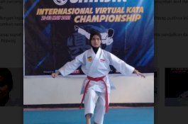 Kemenag Palopo Apresiasi Siswi MTs Satu Atap Datok Sulaiman Juara 1 Kejuaraan Karate Internasional