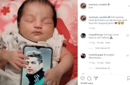 Cristiano Ronaldo yang Kini Sudah Jadi Kakek, Intip Wajah Imut Cucunya