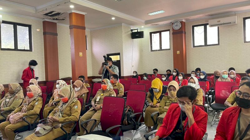Mahasiswa Universitas Hasanuddin (Unhas) Makassar siap berkolaborasi dengan program Pemerintah Kecamatan Mamajang untuk penanganan COVID-19.