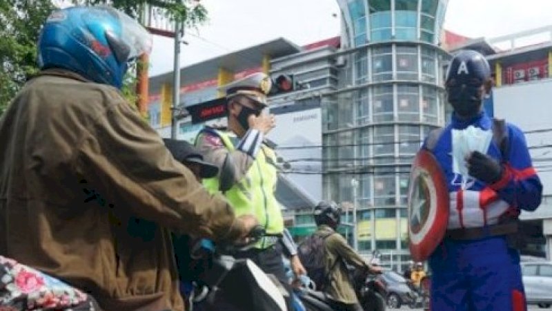Ketika Superhero Ikut Kampanyekan Protokol Kesehatan di Makassar