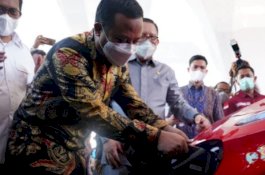 Plt Gubernur Sulsel Dorong Masyarakat Miliki Kendaraan Listrik