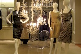 Mirip Berhala dan Picu Pikiran Ngeres, Penggunaan Manekin Resmi Dilarang