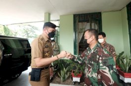 Mantan Dandim Gowa Berlinang Air Mata, Bupati Adnan Harap Kekompakan Terus Berlanjut