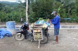 Cerita Seorang Penjual Sayur kepada Tim Satgas TMMD Kolaka Timur