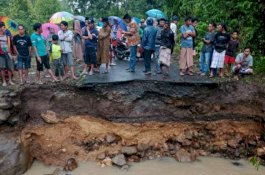 Tim Bentukan Bupati Bulukumba Diklaim Sukses Kendalikan Banjir, Pemkab: Jembatan Hanyut karena Kesalahan Konstruksi