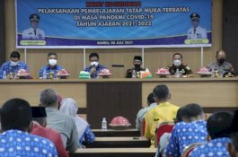 Pemkab Barru Bahas Aturan Pembelajaran Tatap Muka