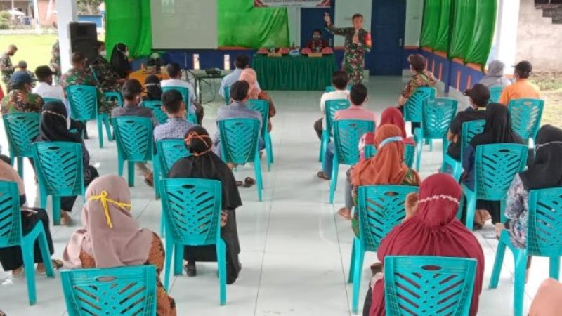 Dandim Kolaka Turun Langsung Sosialisasi Bijak Bermedia Sosial kepada Warga Aere