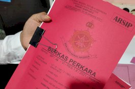 Dua Tersangka Penadah Ponsel Curian Dikeluarkan dari Tahanan Polres Jeneponto, Ada Apa?