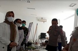 Dikunjungi Ketua DPRD Sulsel, Direktur RS Dadi: Kami Masih Terima Pasien Covid-19