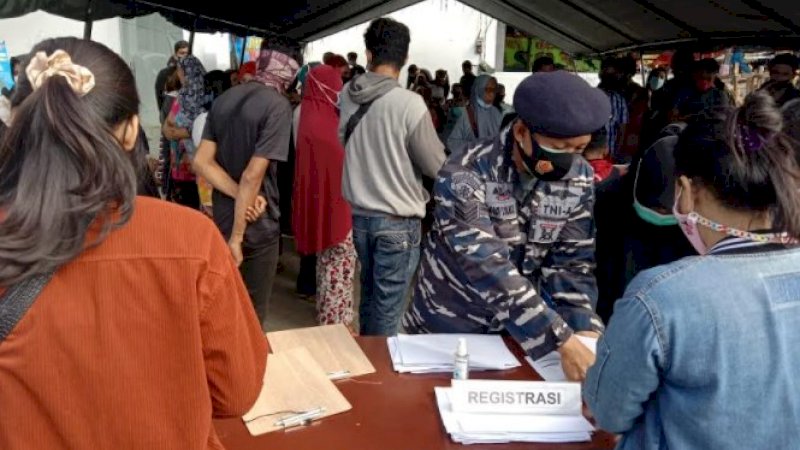 Lantamal VI Berhasil Vaksinasi 12.500 Masyarakat Maritim di Makassar