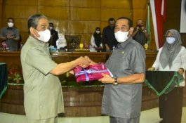 Pemkab Sidrap Serahkan 2 Ranperda ke DPRD