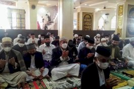 Ketua DPRD Wajo Salat Iduladha di Kecamatan Pitumpanua Wajo