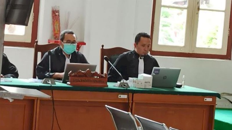 Agenda sidang dengan pembacaan dakwaan digelar di Pengadilan Tindak Pidana Korupsi (Tipikor) Makassar, Kamis (22/7/2021).