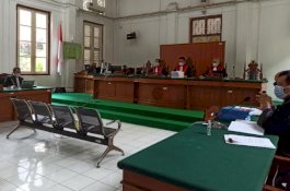 Bacakan Pledoi, Ini Pesan Agung Sucipto untuk para Kontraktor