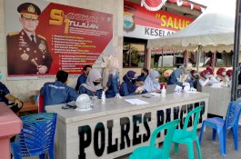 Dukung Kegiatan Vaksinasi Massal Tahap II Polres Pangkep, PT Semen Tonasa Turunkan Tim Medis